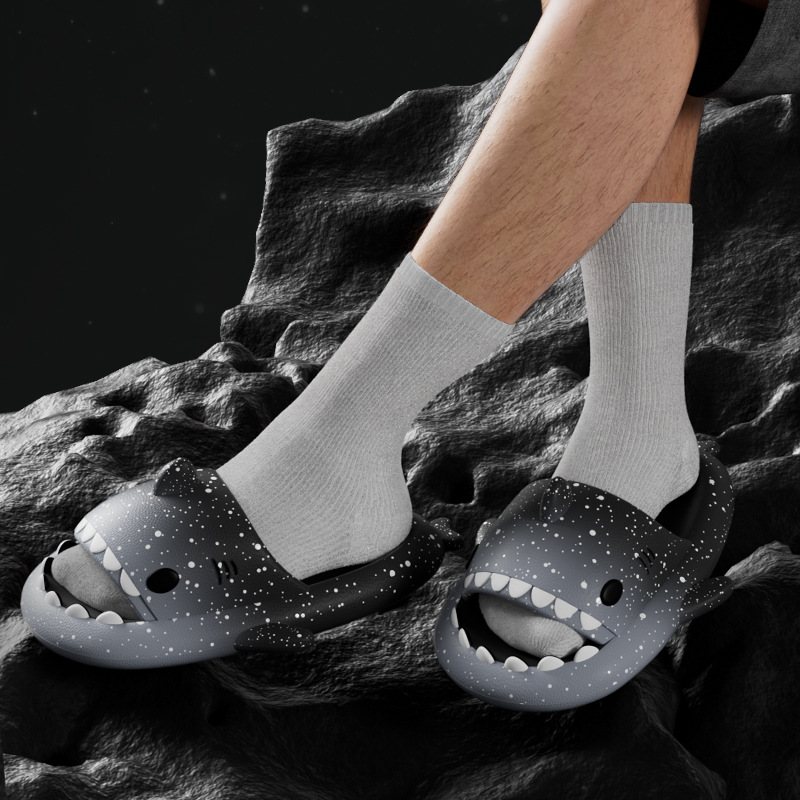 Cute Cartoon Shark Slippers Fo - Men'S Shoes To Women'S Size avaliação e preço