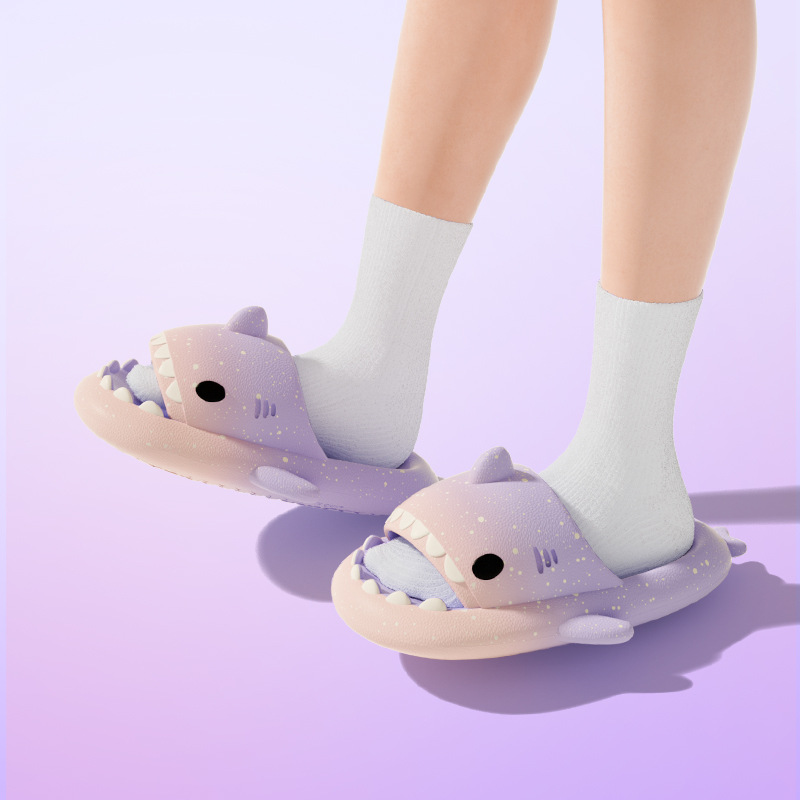 Cute Cartoon Shark Slippers Fo - Men'S Shoes To Women'S Size avaliação e preço