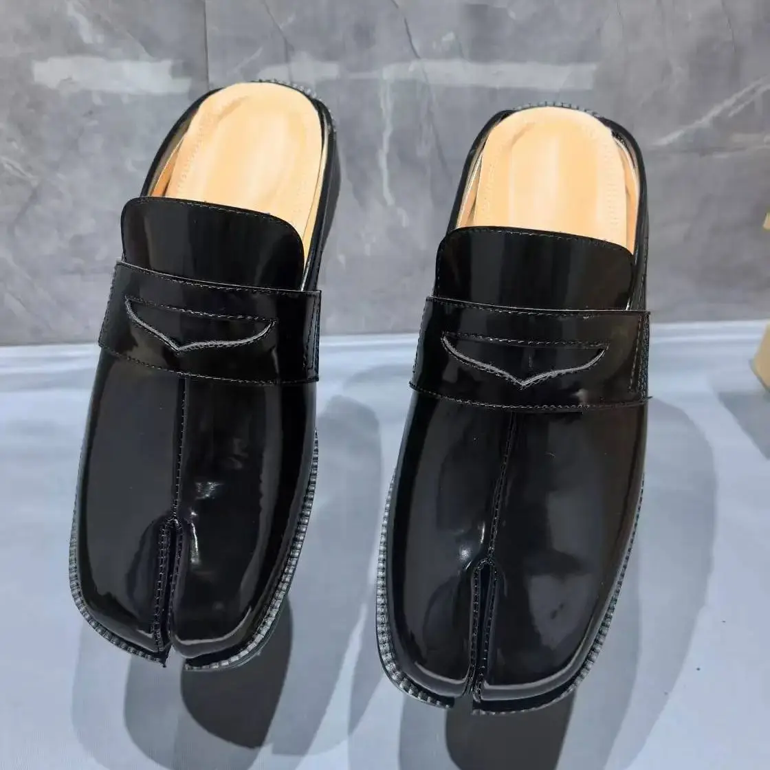Split Toe Tabi Men's Slippers  - Men Shoes Black avaliação e preço