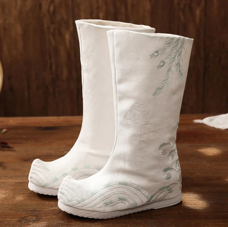 Chinese Hanfu Embroidered Boot - Men Shoes White Colour avaliação e preço